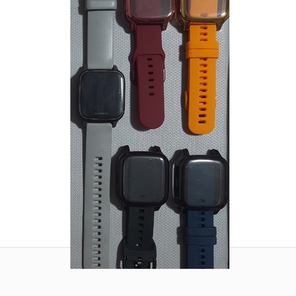 Garmin VENU SQ2 with Accesories